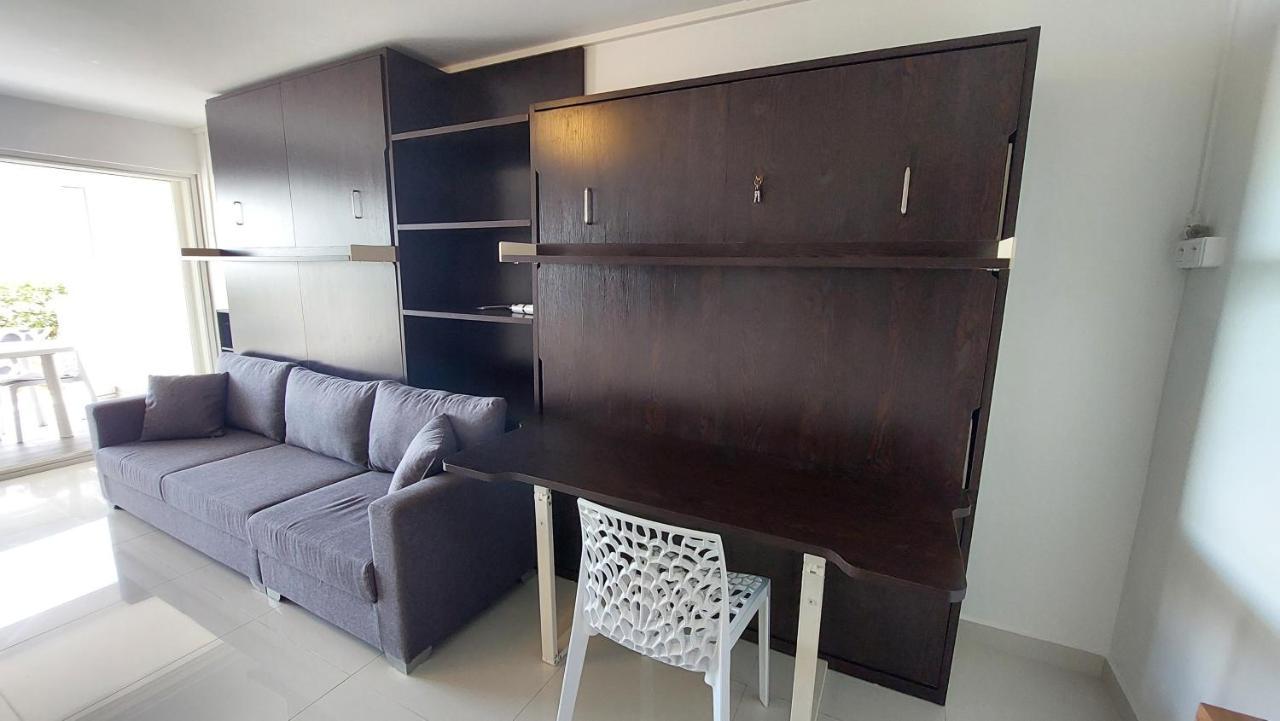 Appartement PIEDS DANS L'EAU VUE MER ACCES PLAGE ET PISCINE Marigot  Extérieur photo